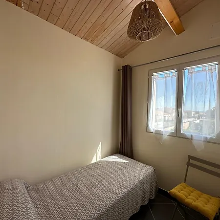 Maison Avec Piscine A 300m De La Plage - Tout Confort Pour 4 Personnes - Fr-1-709-79 Feriehus *